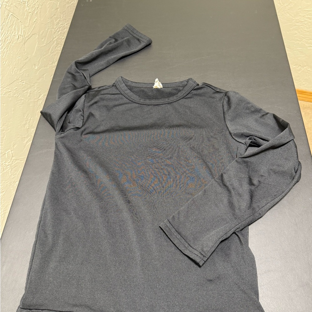 TSLA Black Poly/Spandex Thermal Base Layer Shirt Boys S